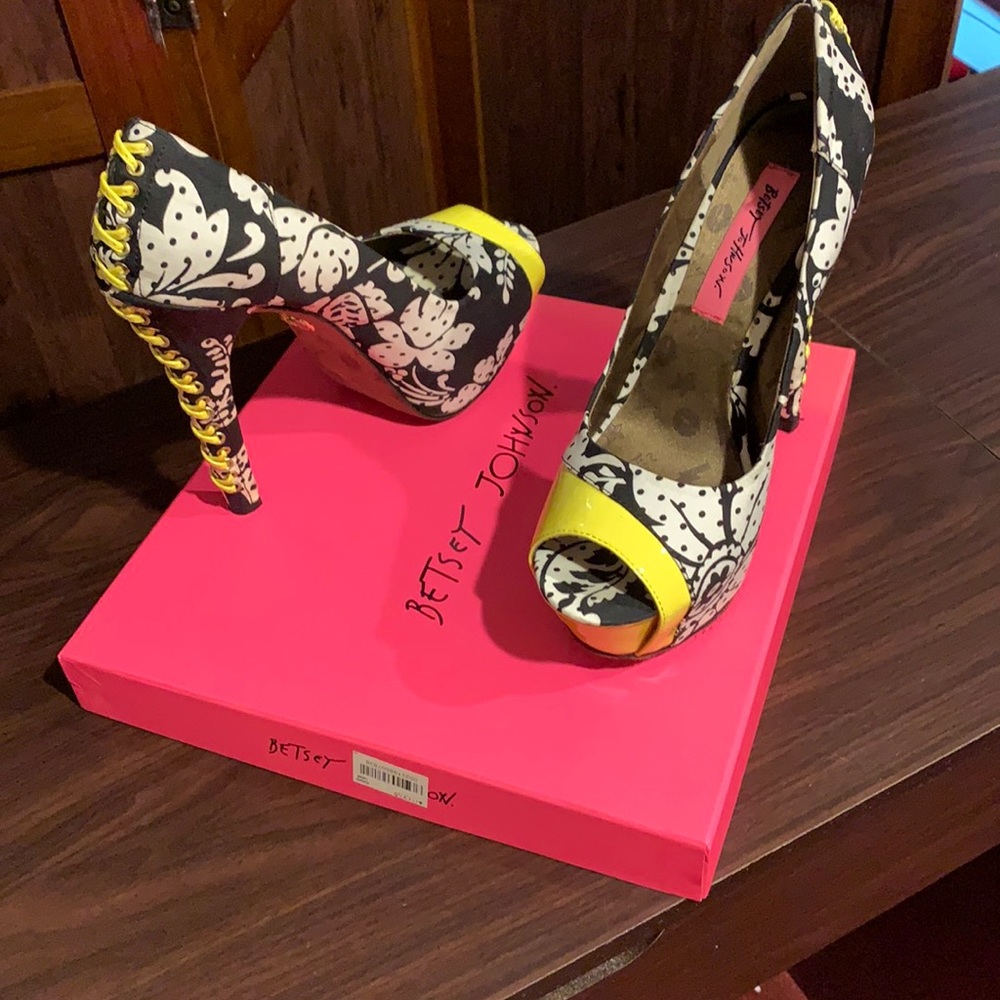 Women’s Stilettos